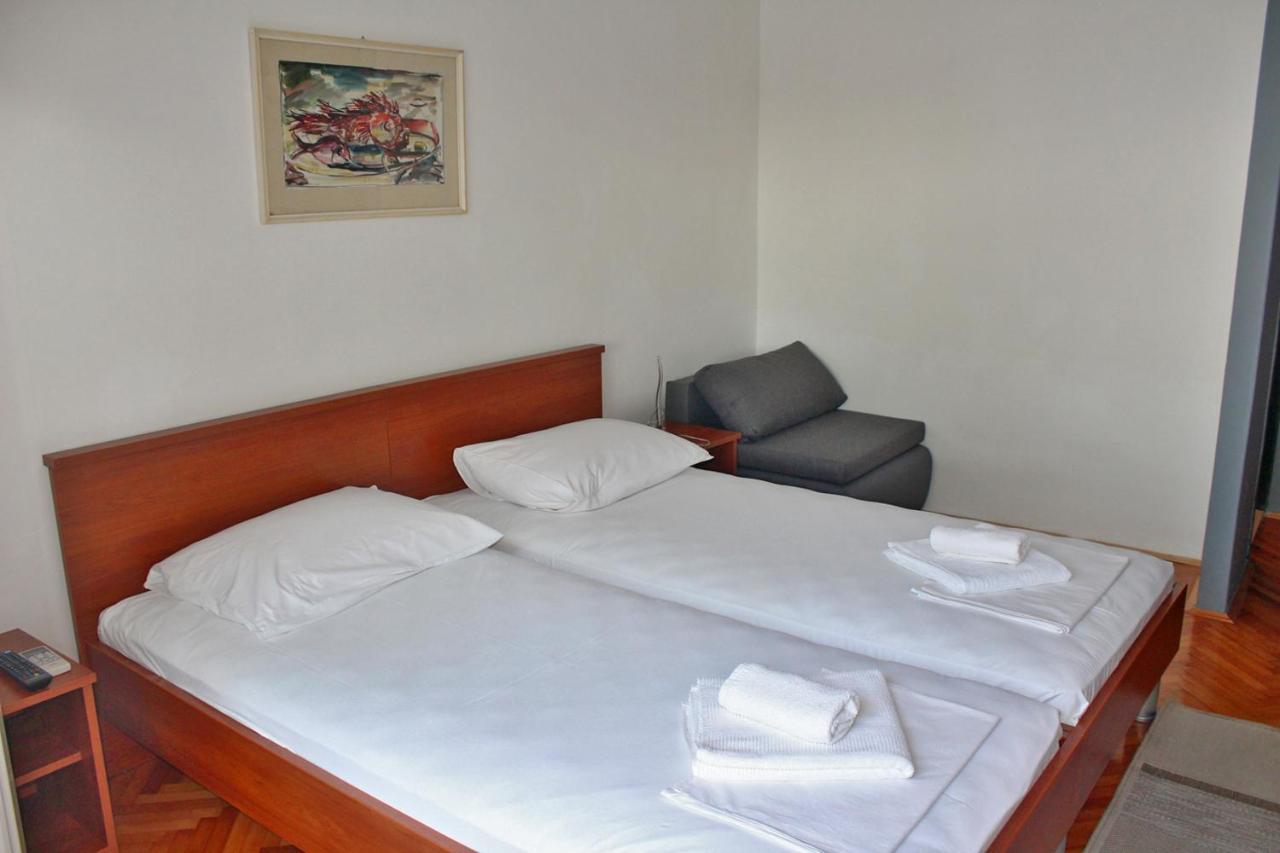 Covahouse Apartment Jelsa  Luaran gambar