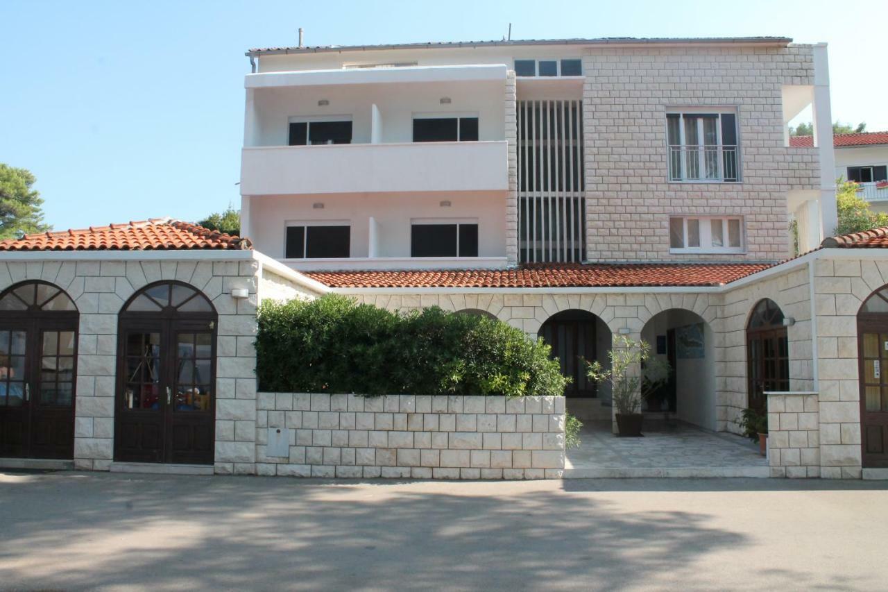 Covahouse Apartment Jelsa  Luaran gambar