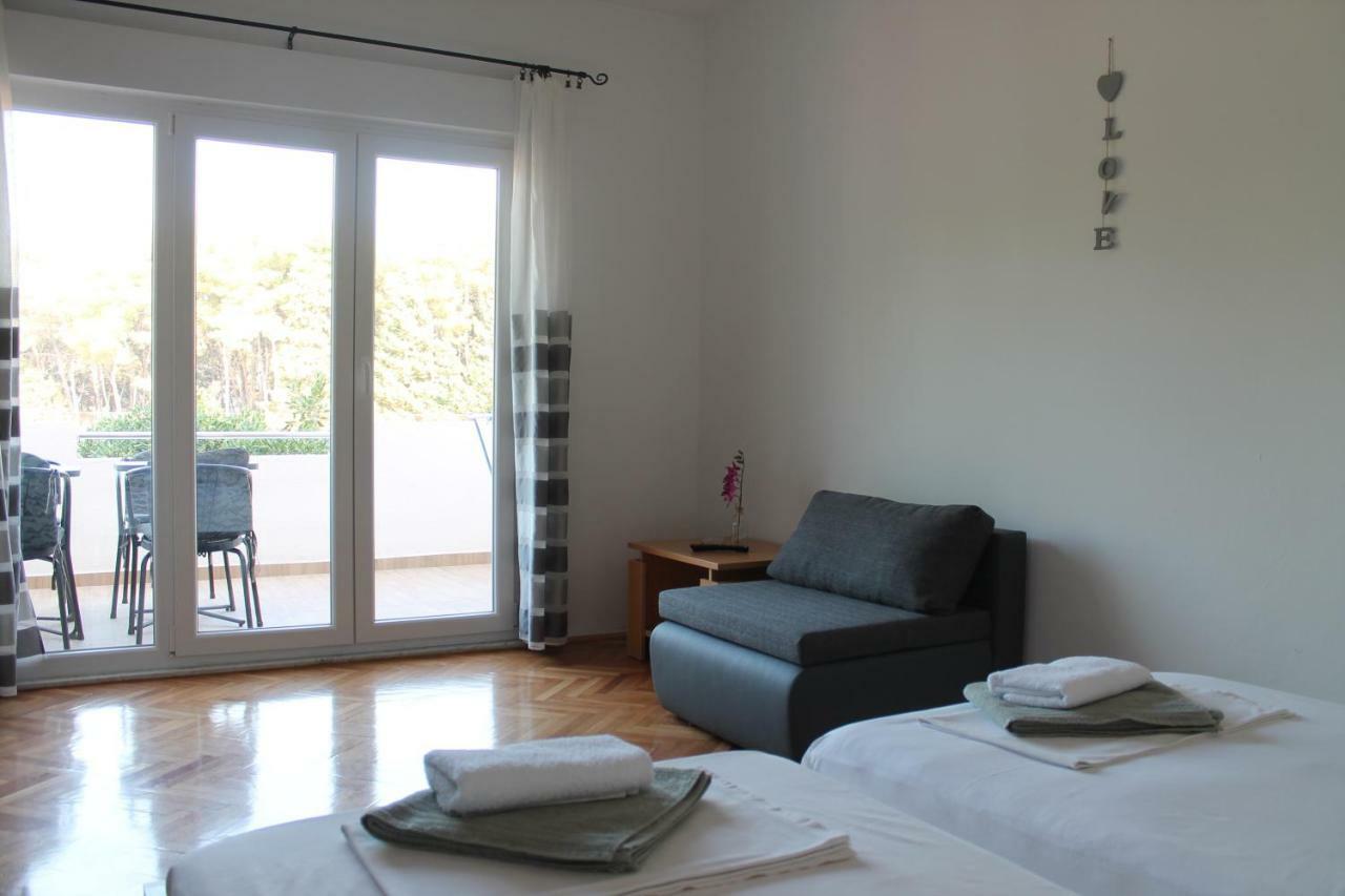 Covahouse Apartment Jelsa  Luaran gambar