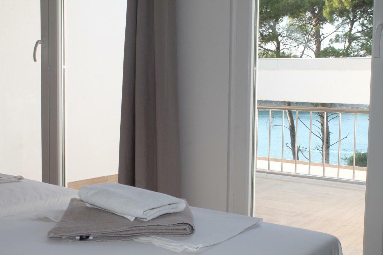 Covahouse Apartment Jelsa  Luaran gambar