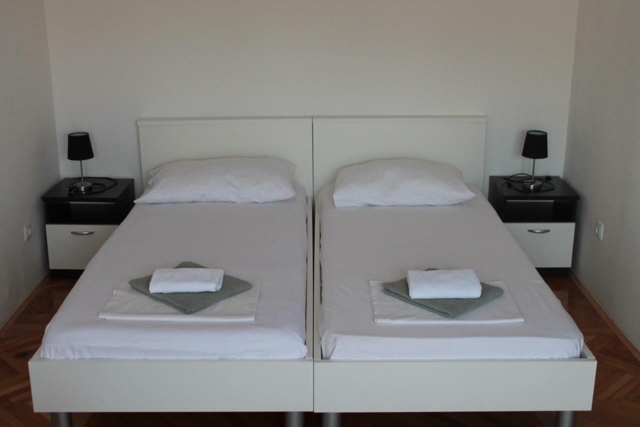 Covahouse Apartment Jelsa  Luaran gambar